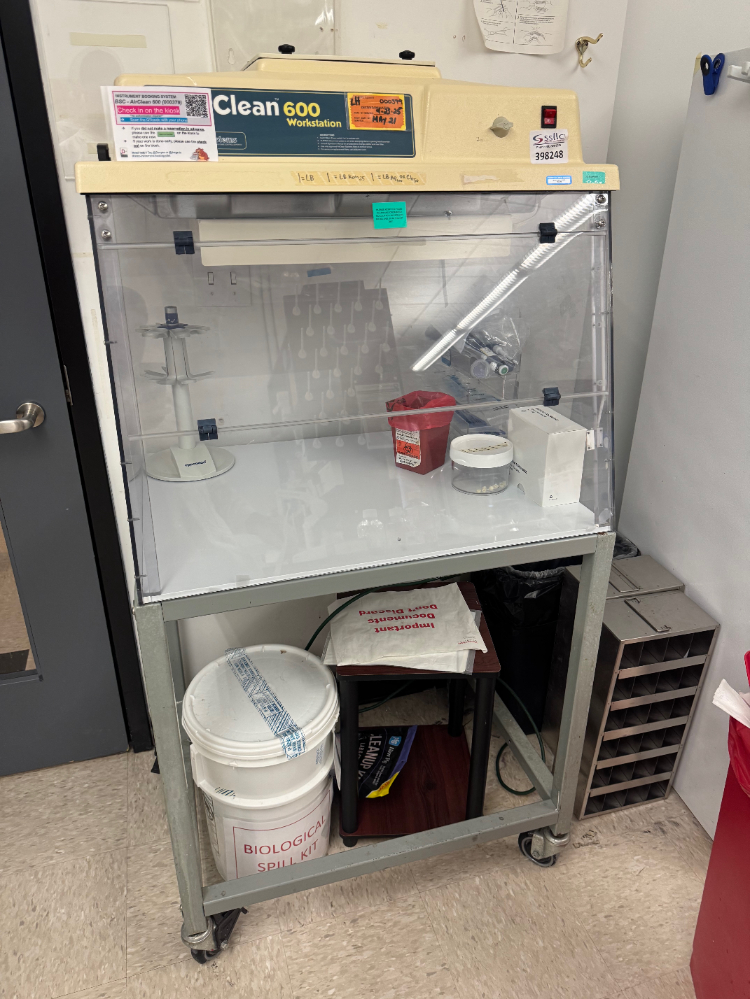 Image of AirClean 600 Workstation